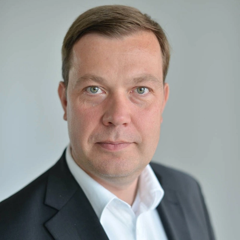 public one / Stefan Friedrichs